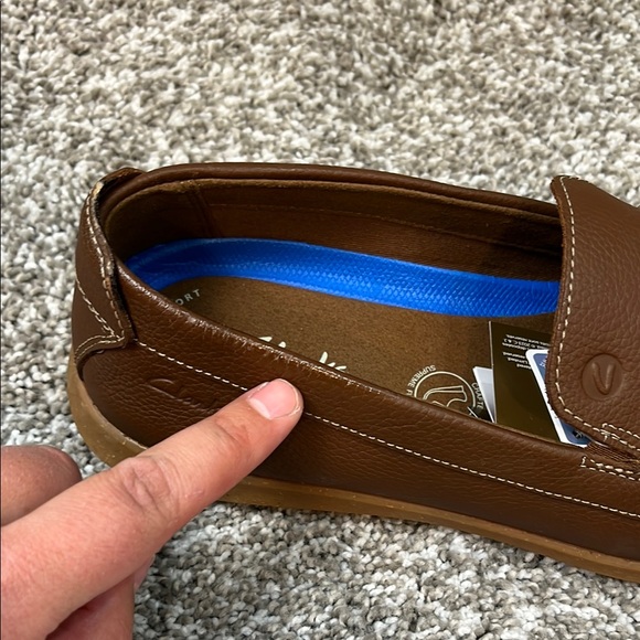 Clarks Men's Brown Loafers NWOT see pics and description for blemishes - Picture 8 of 10